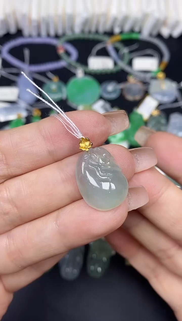 吊坠(不含链)18K金镶嵌翡翠钱袋18K金扣镶嵌@@CMT