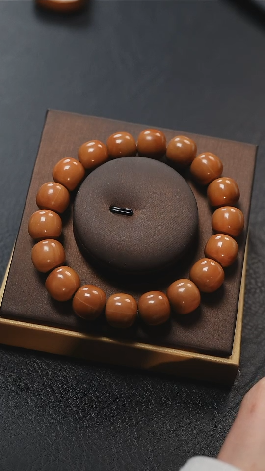 【闪购商品】橄榄核吊坠梦梦精品核雕