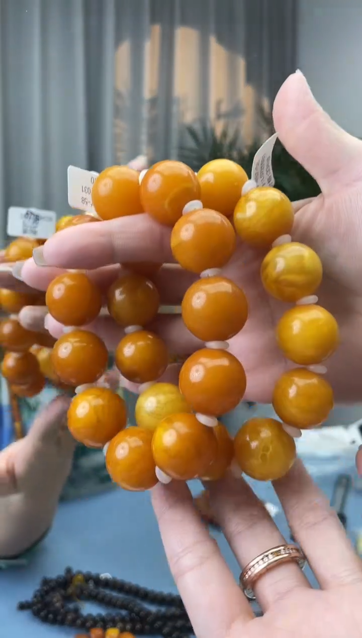 【闪购商品】未镶嵌蜜蜡珠宝奇石假一罚十，多样性发一件057.20