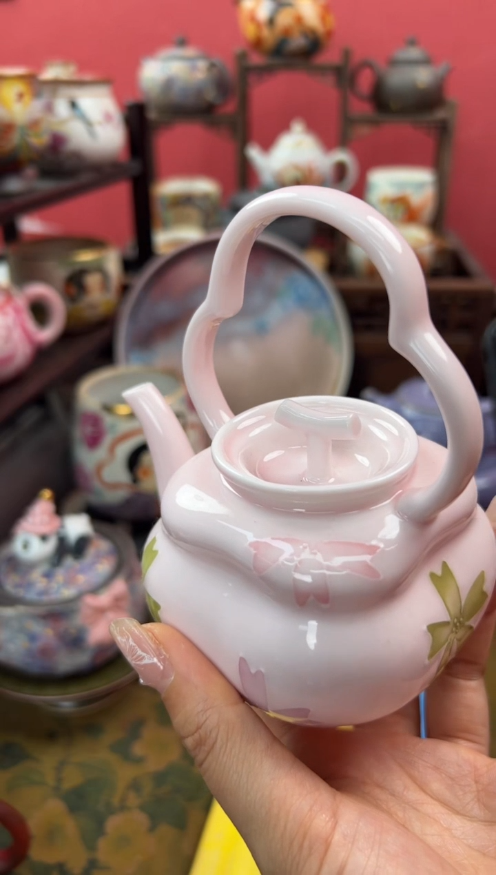 【闪购商品】温记手绘缤纷影雕提梁壶