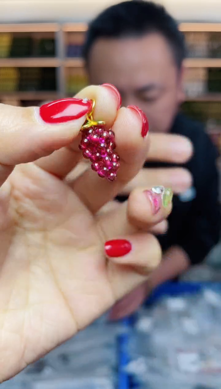 【闪购商品】石榴石·未镶嵌多样性发一件