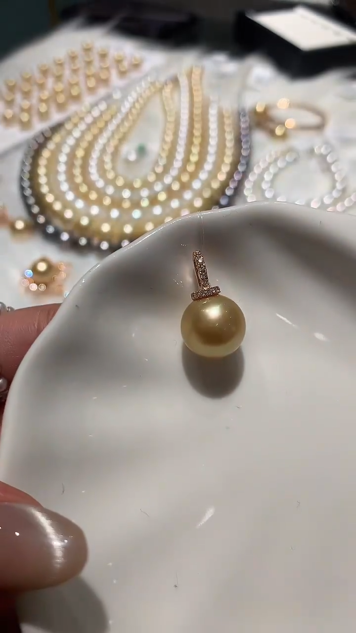 18K金镶嵌吊坠（不含链）海水珍珠A376|4500