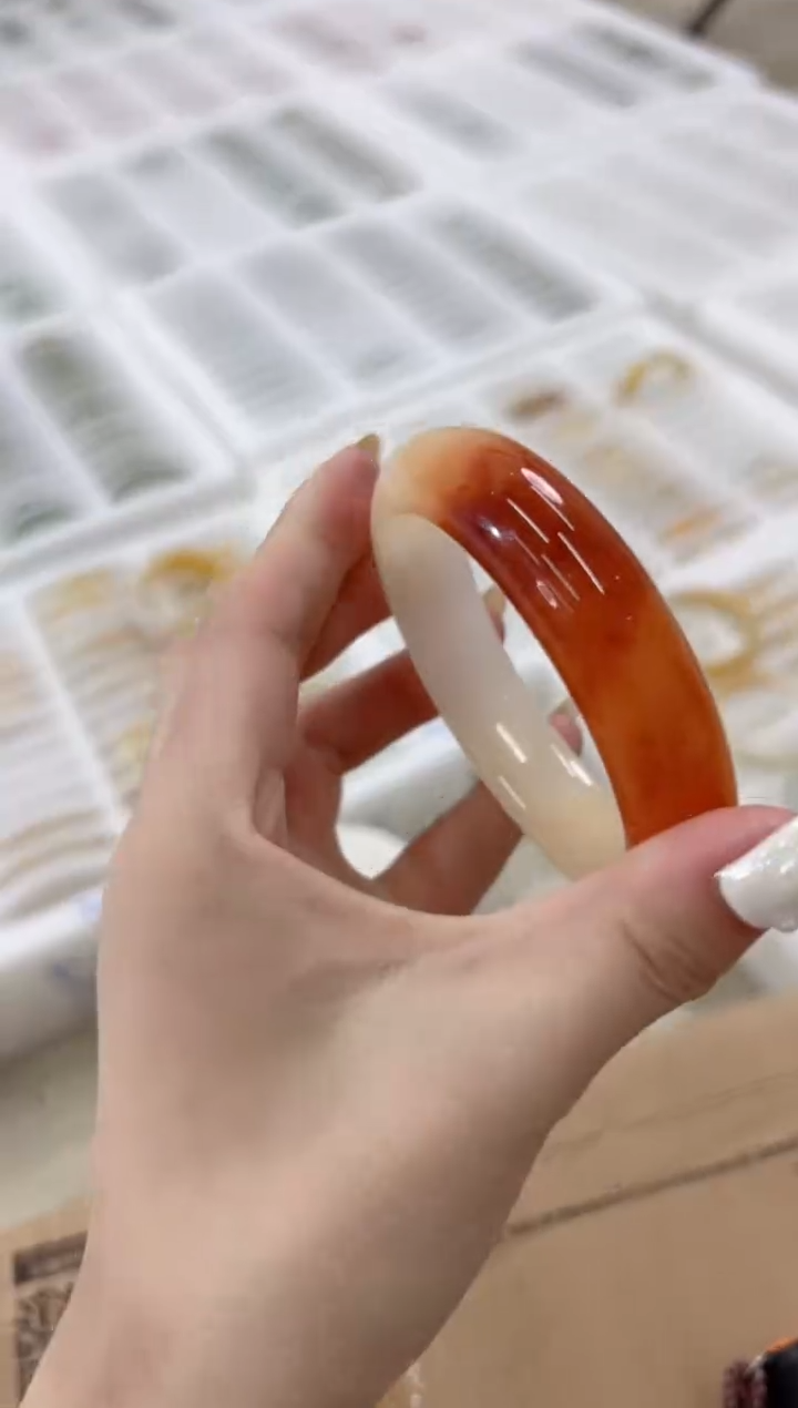 未镶嵌手镯石英质玉70-57JU