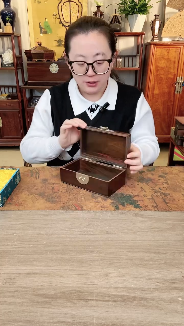 【闪购商品】红酸枝木类成套家具大红酸枝  活内衬锦盒19