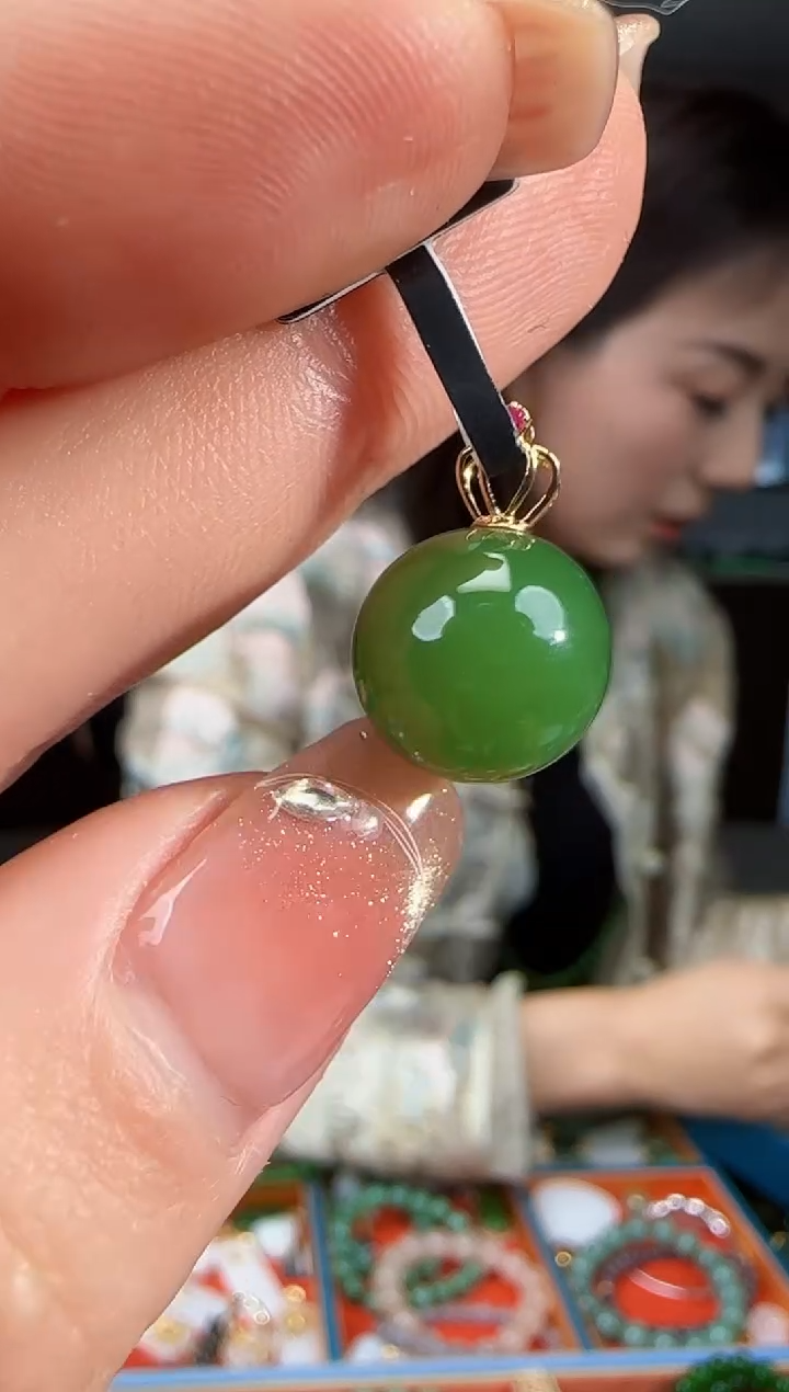 吊坠(不含链)18K金镶嵌和田玉1