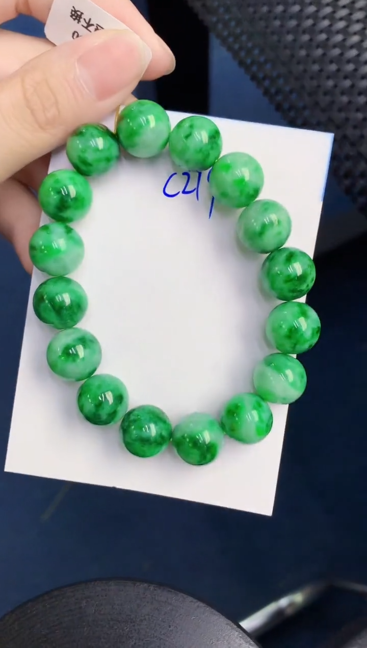 翡翠未镶嵌颈饰000000000