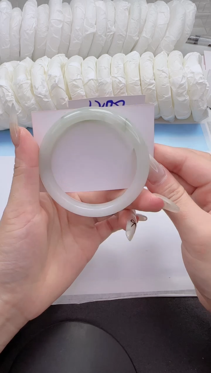 石英质玉手镯未镶嵌22-58.1