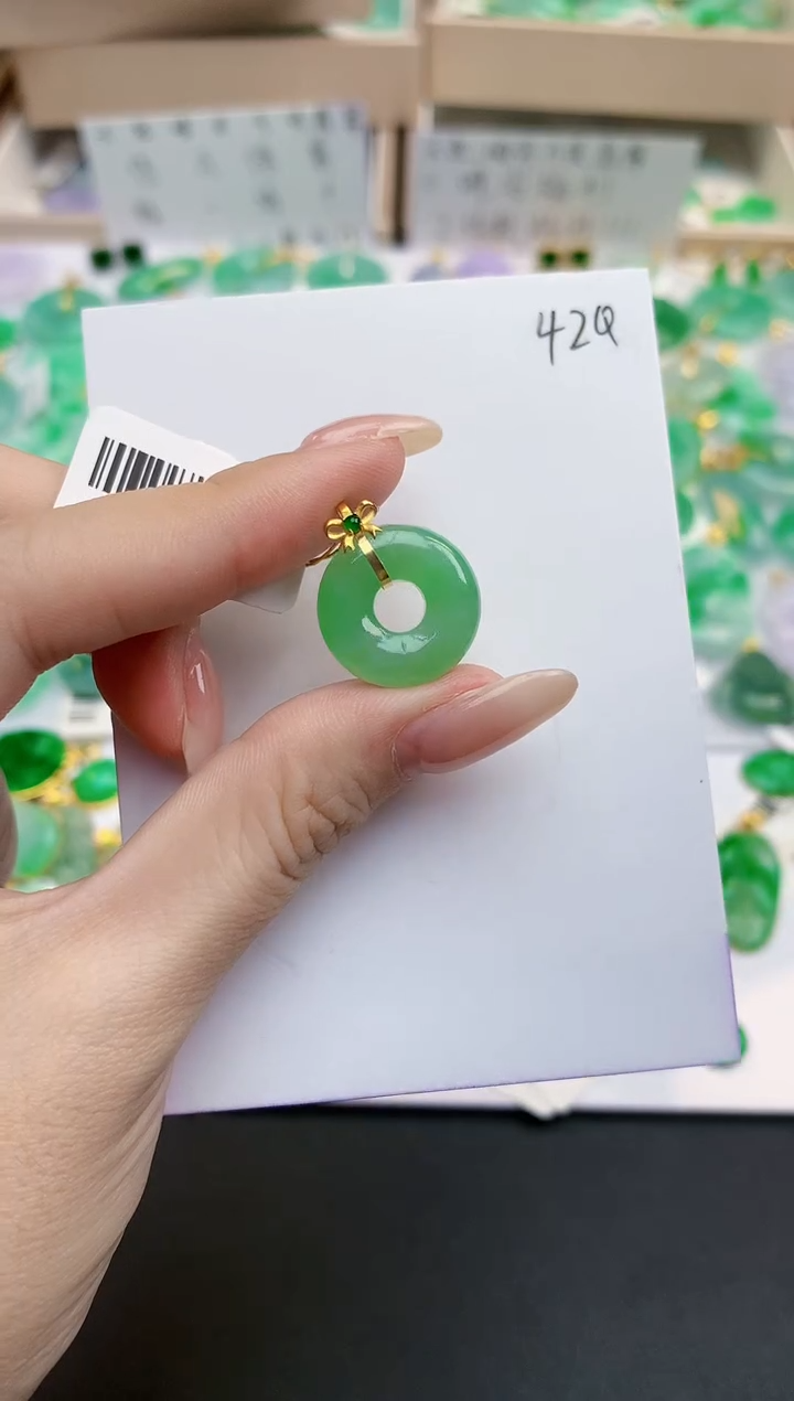 颈饰18K金镶嵌翡翠天然缅甸A货翡翠