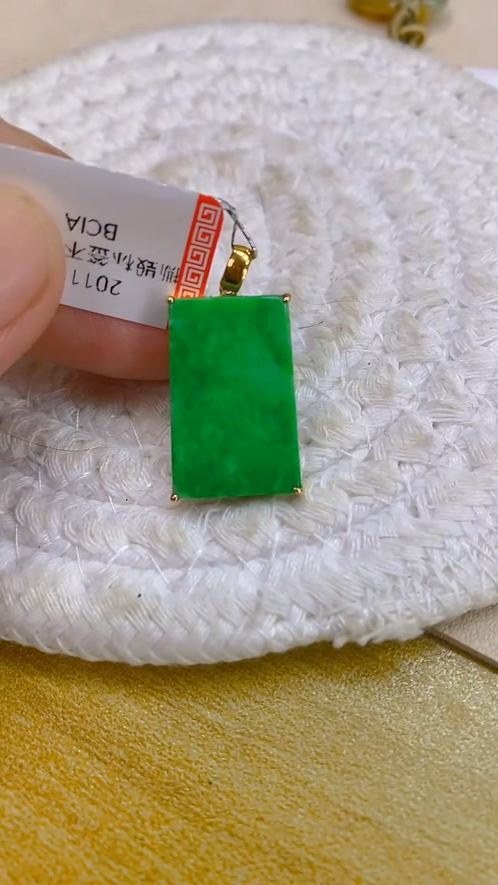 颈饰18K金镶嵌翡翠新号开播 全场乱卖