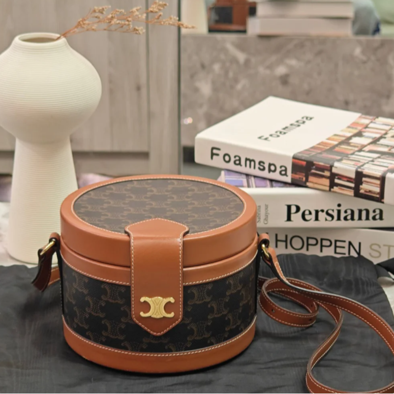 95新 Celine/思琳 小花Jerry P254215063Tambour 圆筒包 中号 