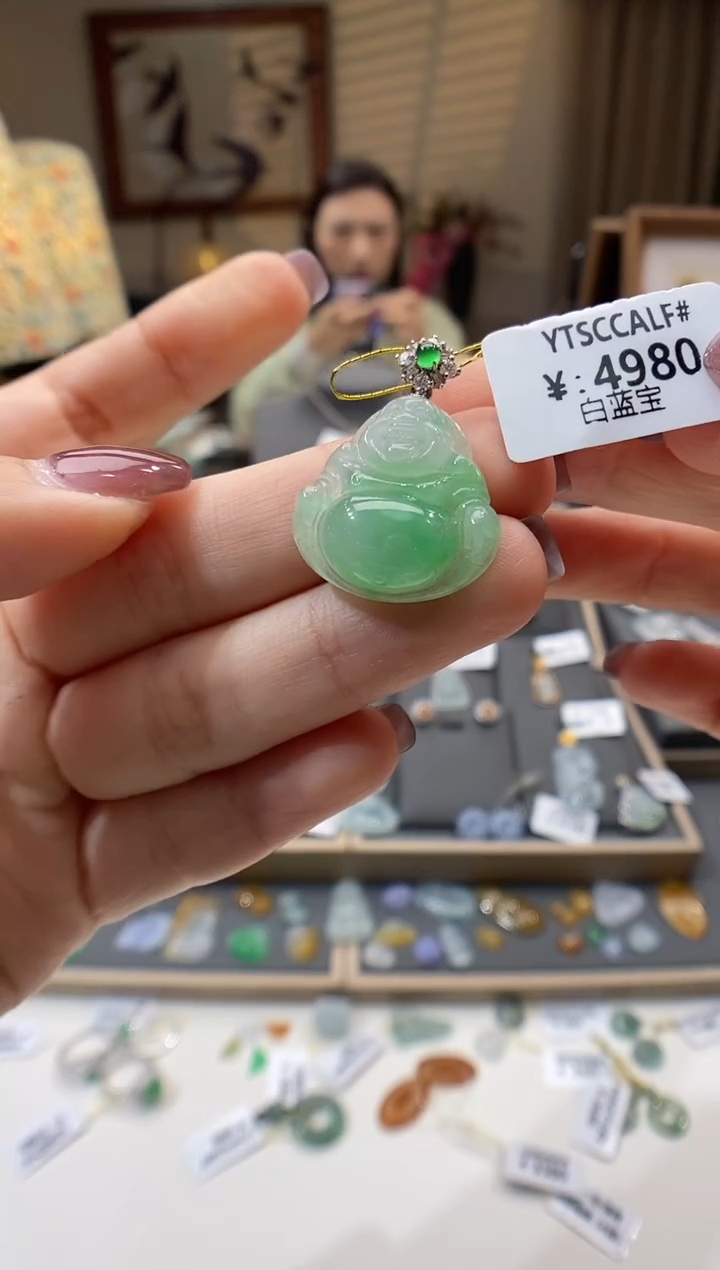 【闪购商品】翡翠颈饰18K金镶嵌佛公