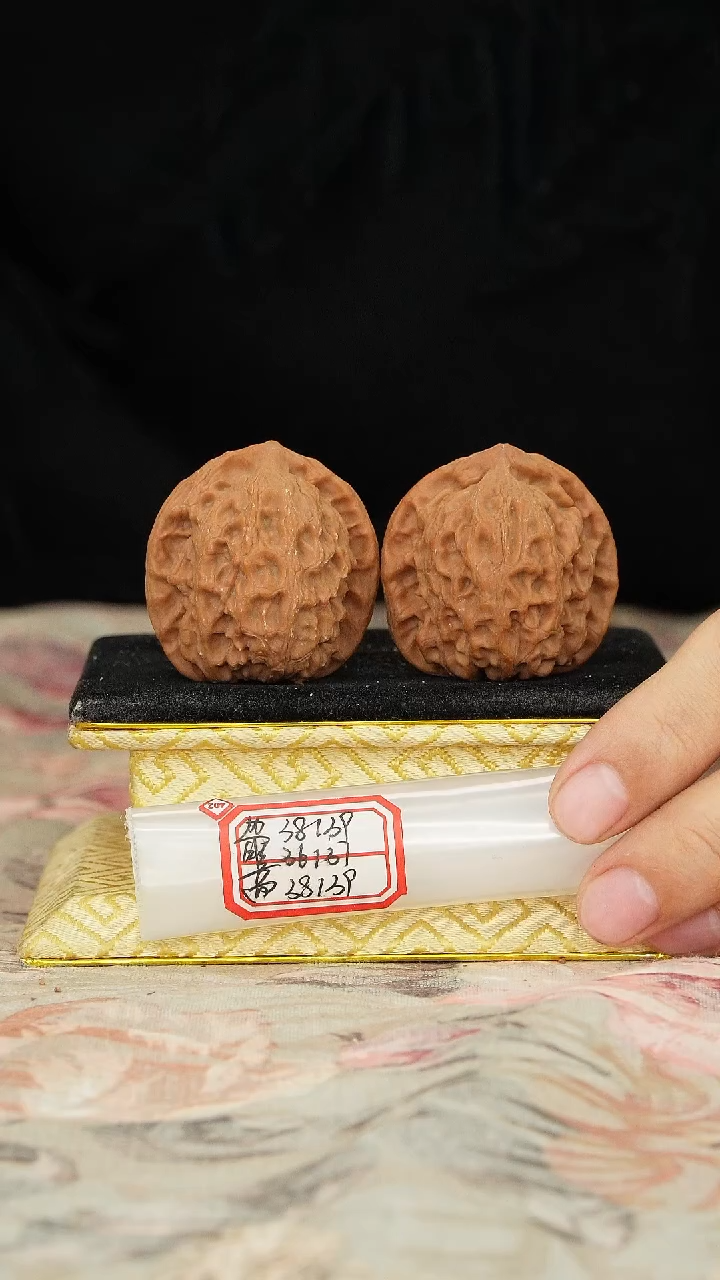 【闪购商品】文玩核桃把件非嫁接北京