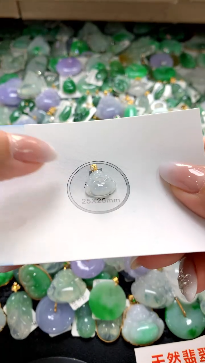 颈饰18K金镶嵌翡翠11111111111111111