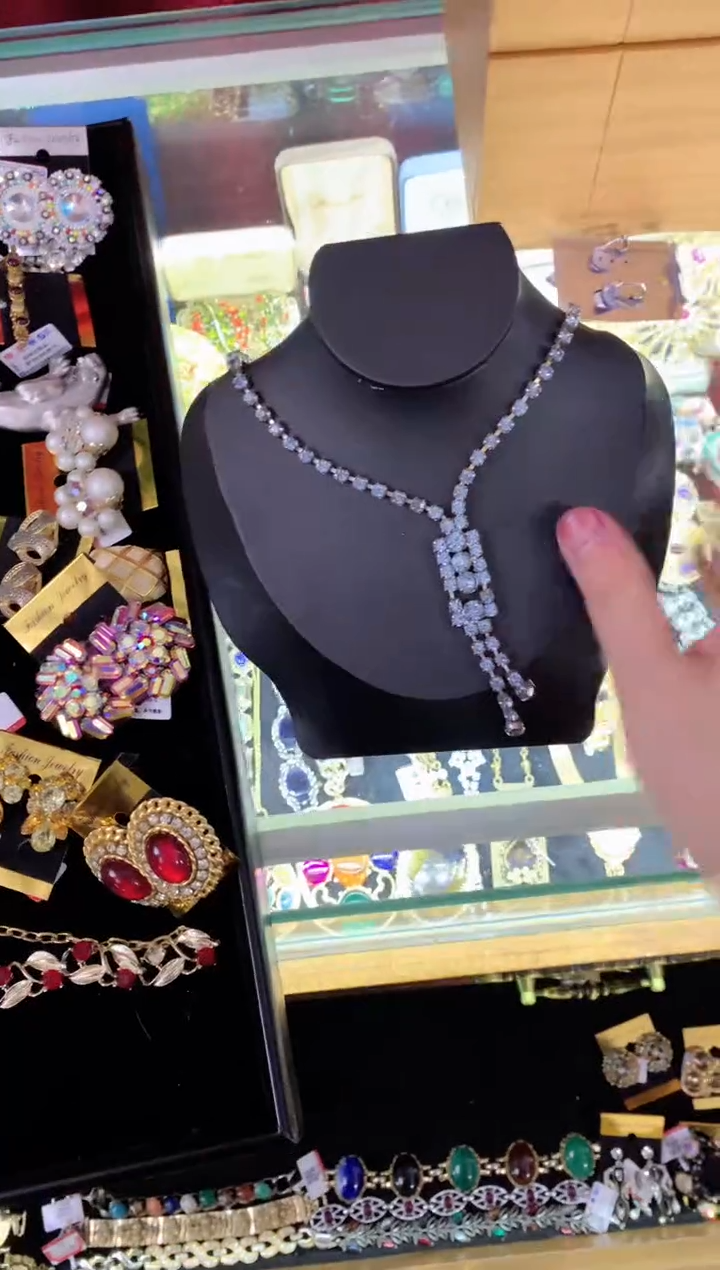 【闪购商品】瓷片楚楚中古珠宝甄选不退换