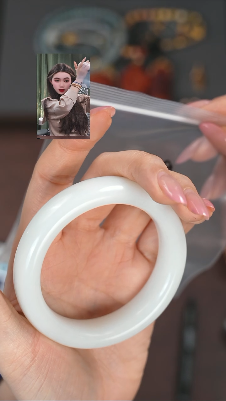 【闪购商品】和田玉手镯未镶嵌11111111111