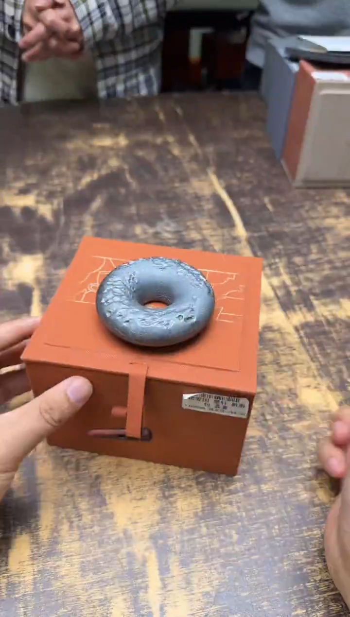 C*雷爱国墨轩脏脏包盖置