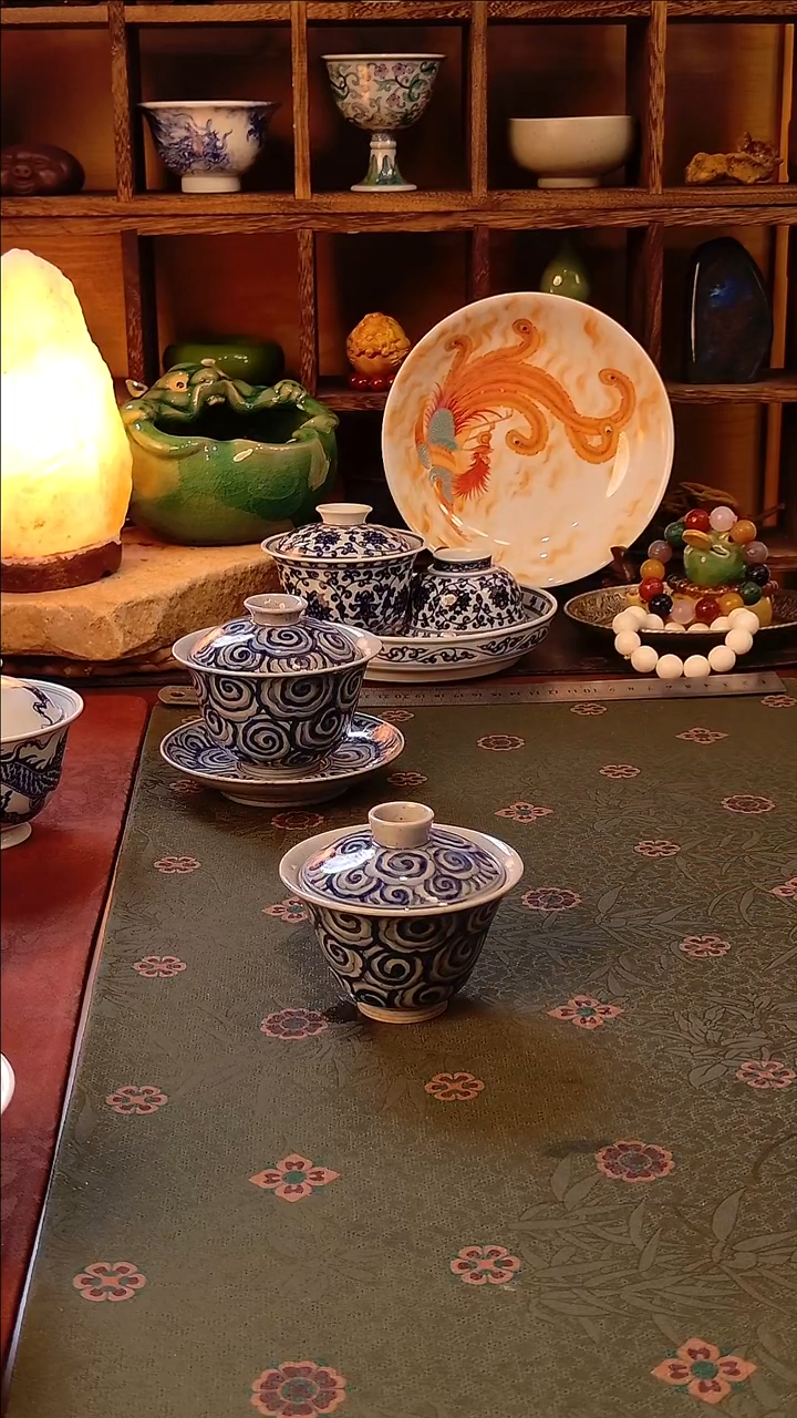 【手工手绘祥云仿古泥盖碗】