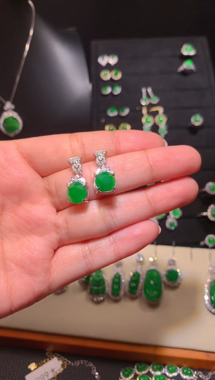 【闪购商品】翡翠耳饰银S925镶嵌耳坠