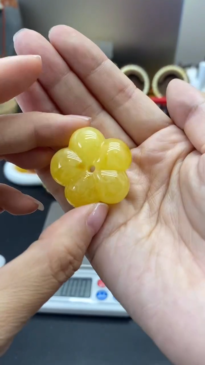 琥珀未镶嵌珠宝奇石2543