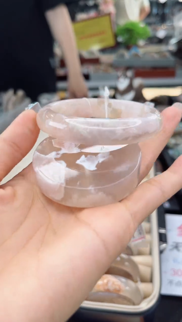 【闪购商品】石英质玉手镯未镶嵌56圈口（赠品镯心）3571112