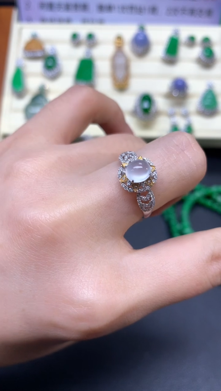 【闪购商品】翡翠戒指18K金镶嵌戒指|2850+285