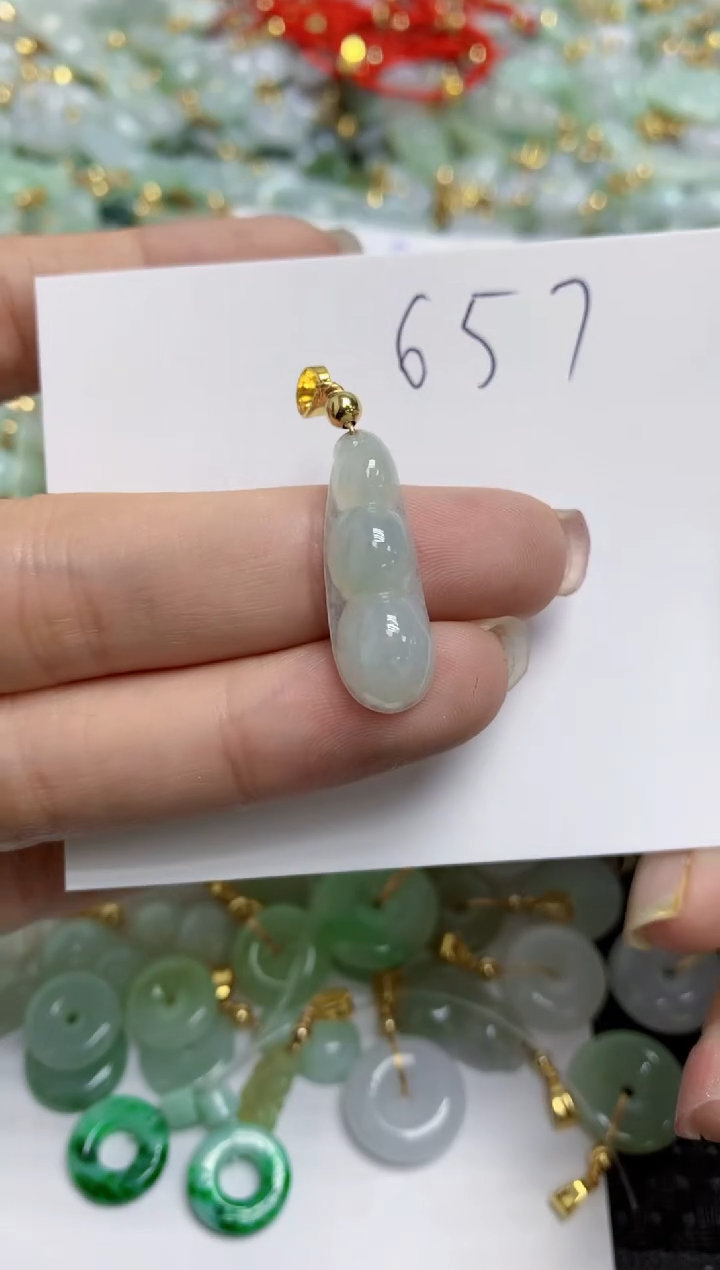 【闪购商品】翡翠颈饰合金天然翡翠A货