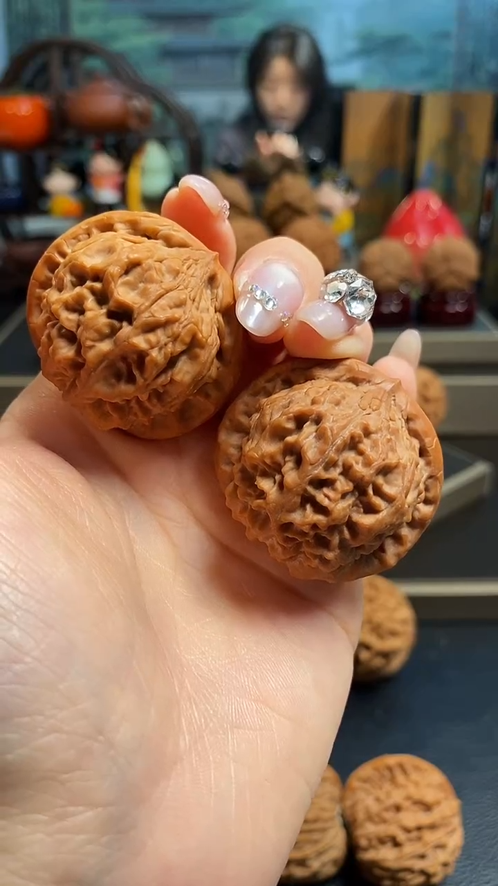 【闪购商品】文玩核桃吊坠K418龙墩39