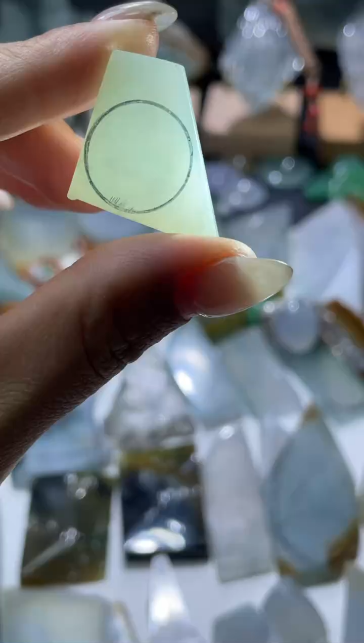 未镶嵌挂件翡翠材料