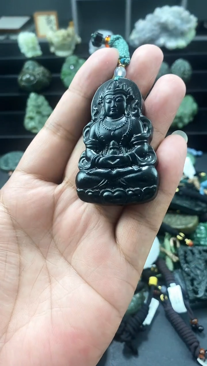 和田玉未镶嵌颈饰1