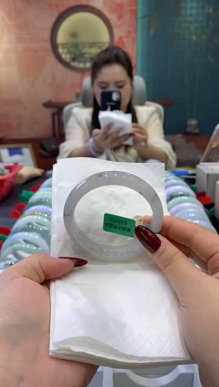 【闪购商品】翡翠手镯未镶嵌多人0001615