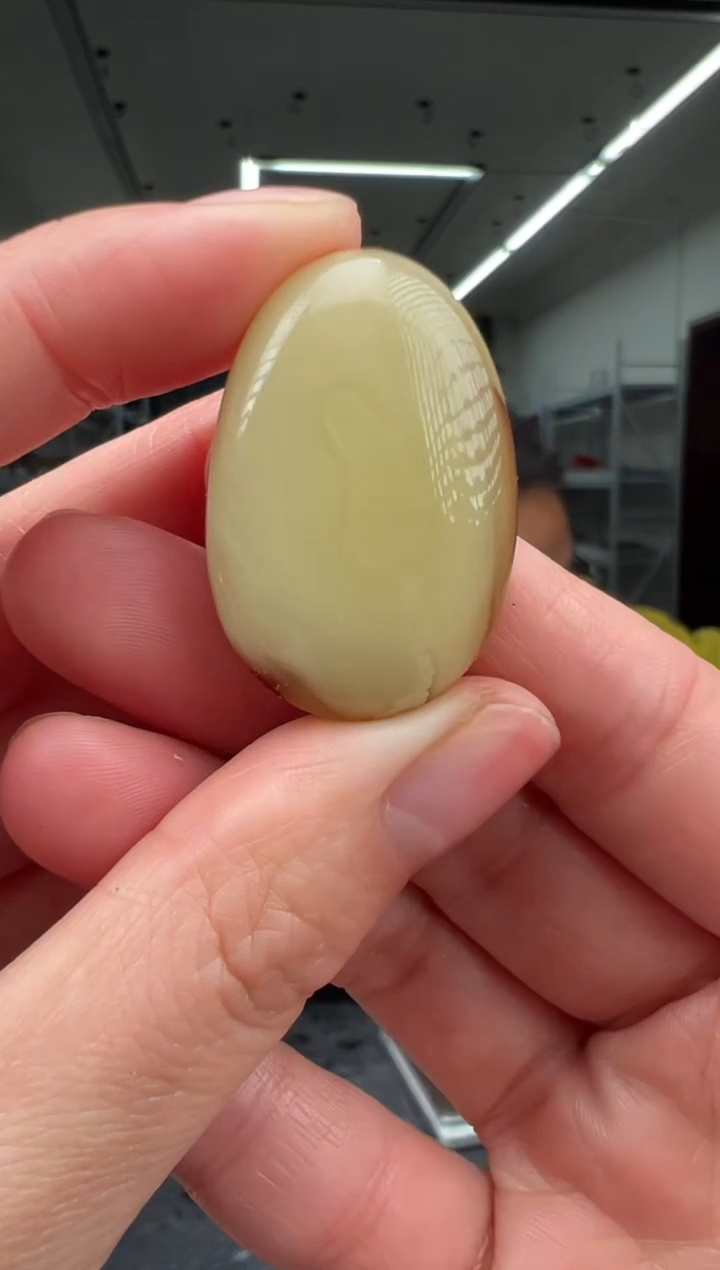 琥珀颈饰未镶嵌吊坠