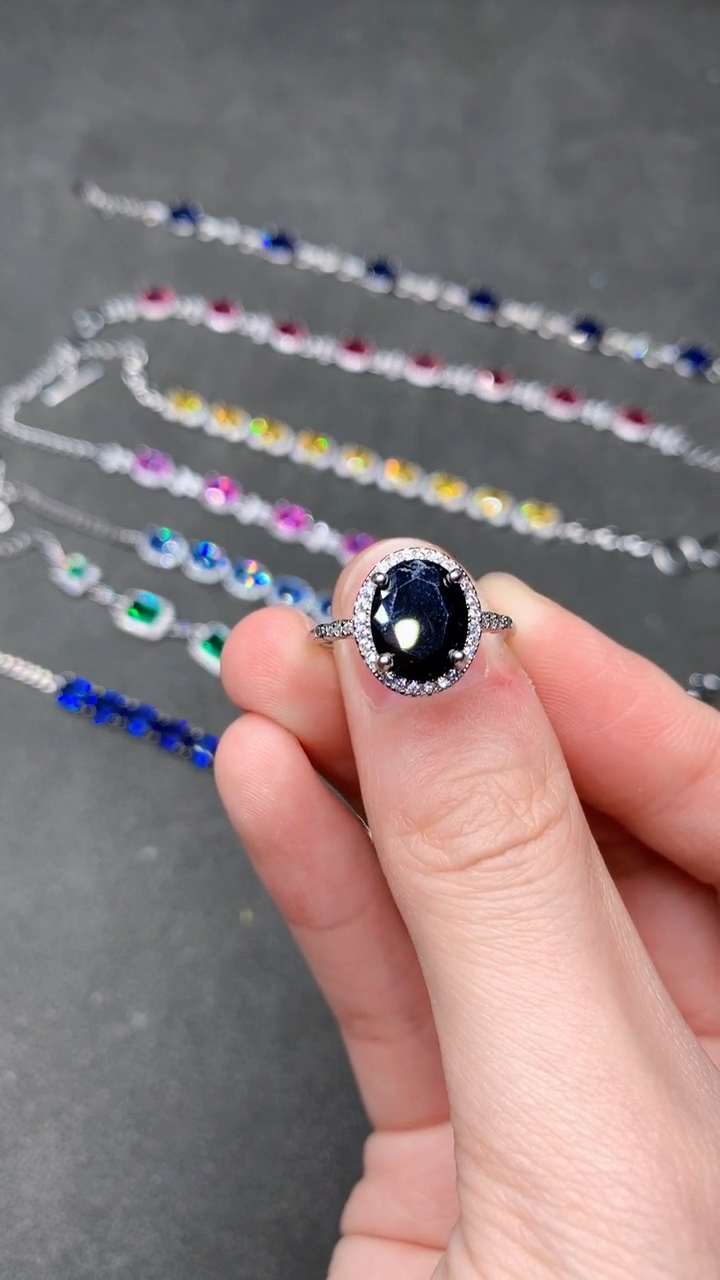 【闪购商品】蓝宝石戒指银S925镶嵌........