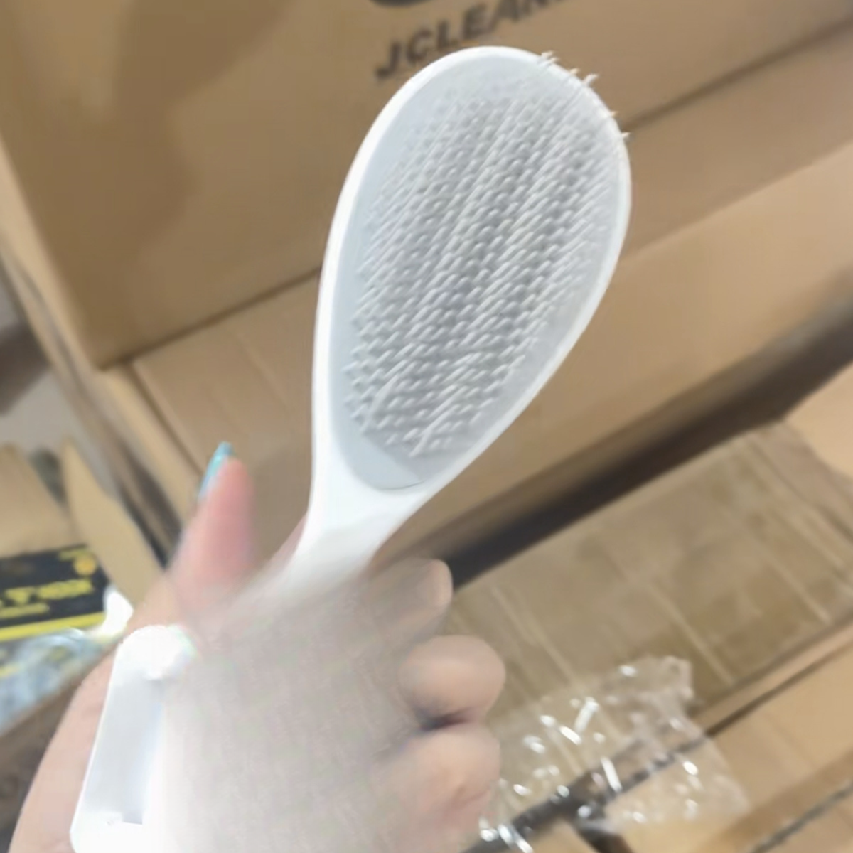 10月8号卡通斑点狗梳子 NO.退NO.换