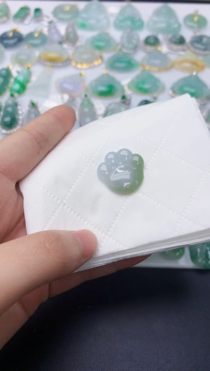 颈饰未镶嵌翡翠天然A货