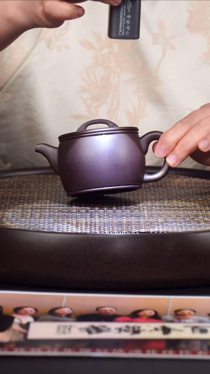 茶壶紫砂洪滔  汉瓦32 紫茄泥  220毫升