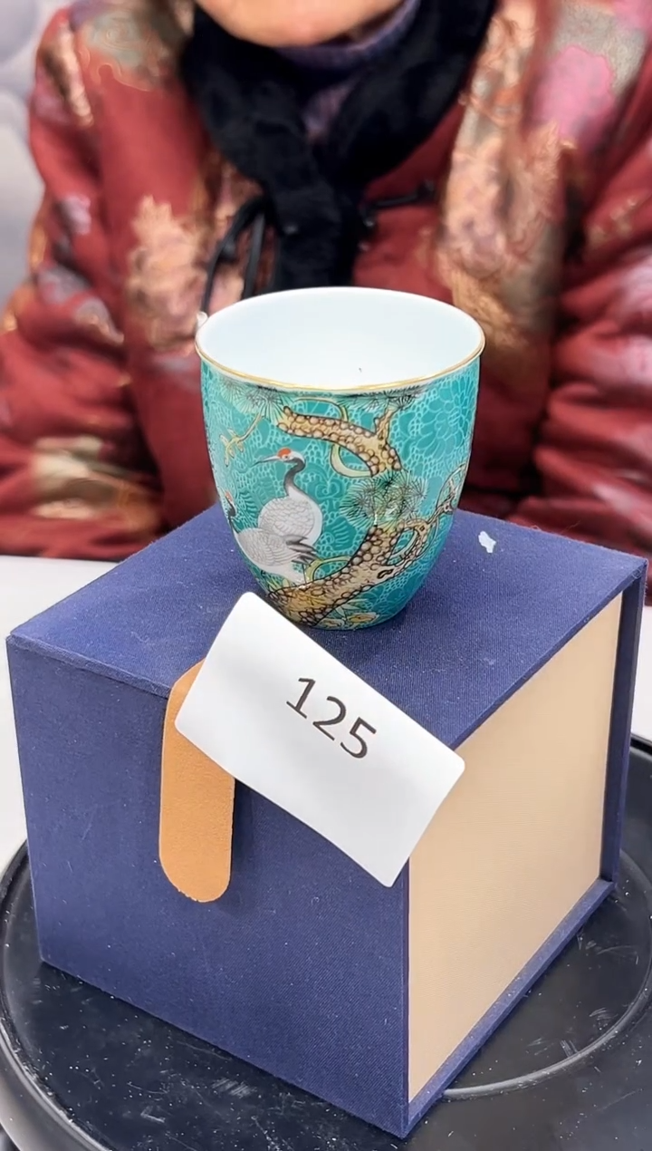 【闪购商品】杯子松绿底扒花花鸟主人杯125