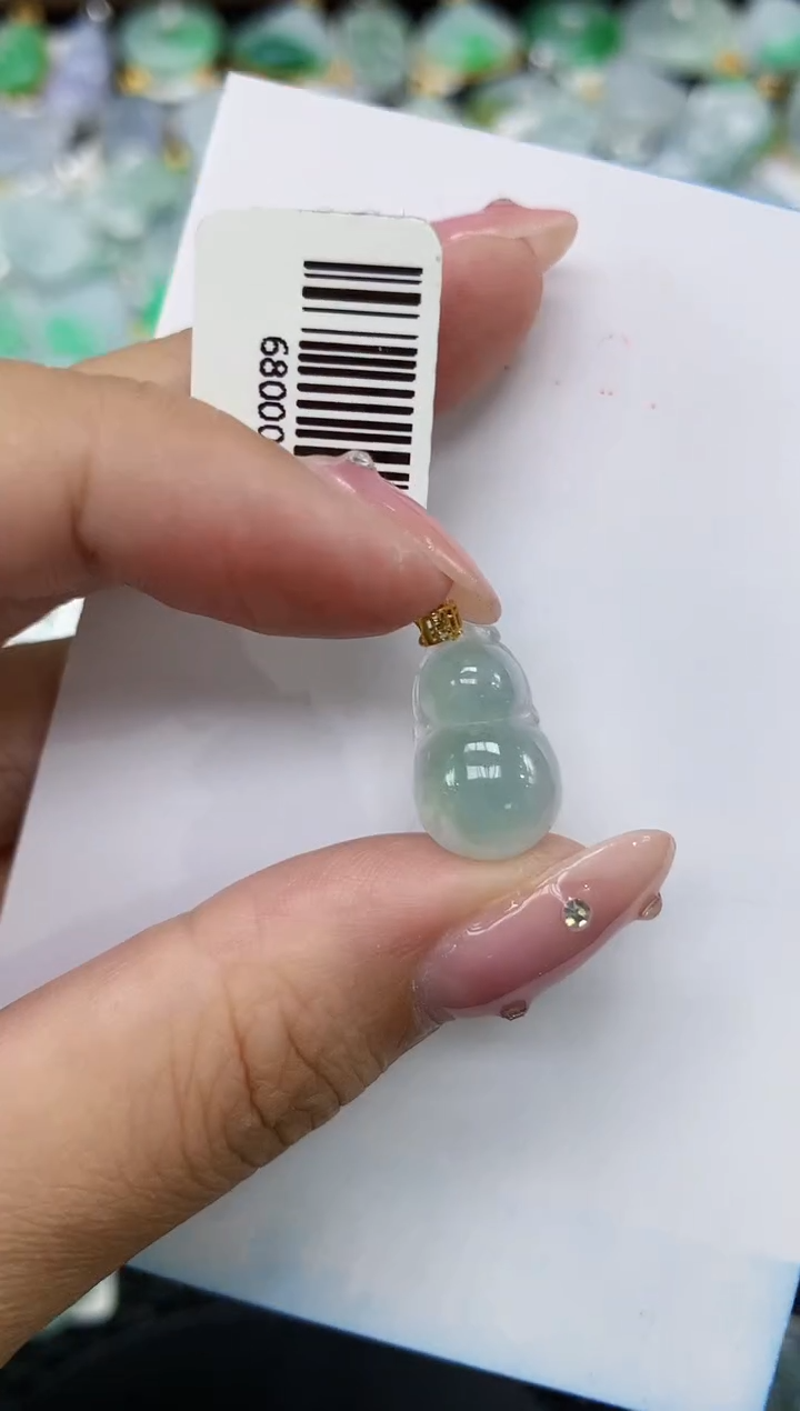 翡翠18K金镶嵌颈饰1111111111