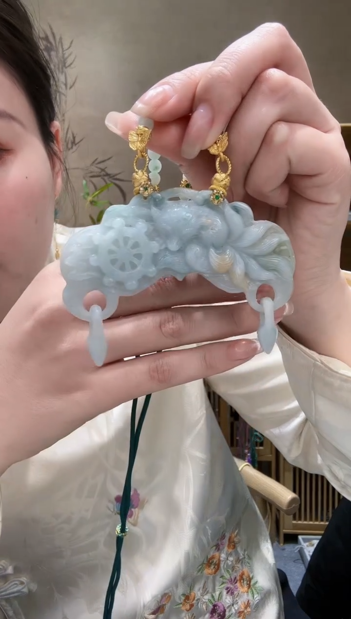 【闪购商品】翡翠颈饰未镶嵌吊坠