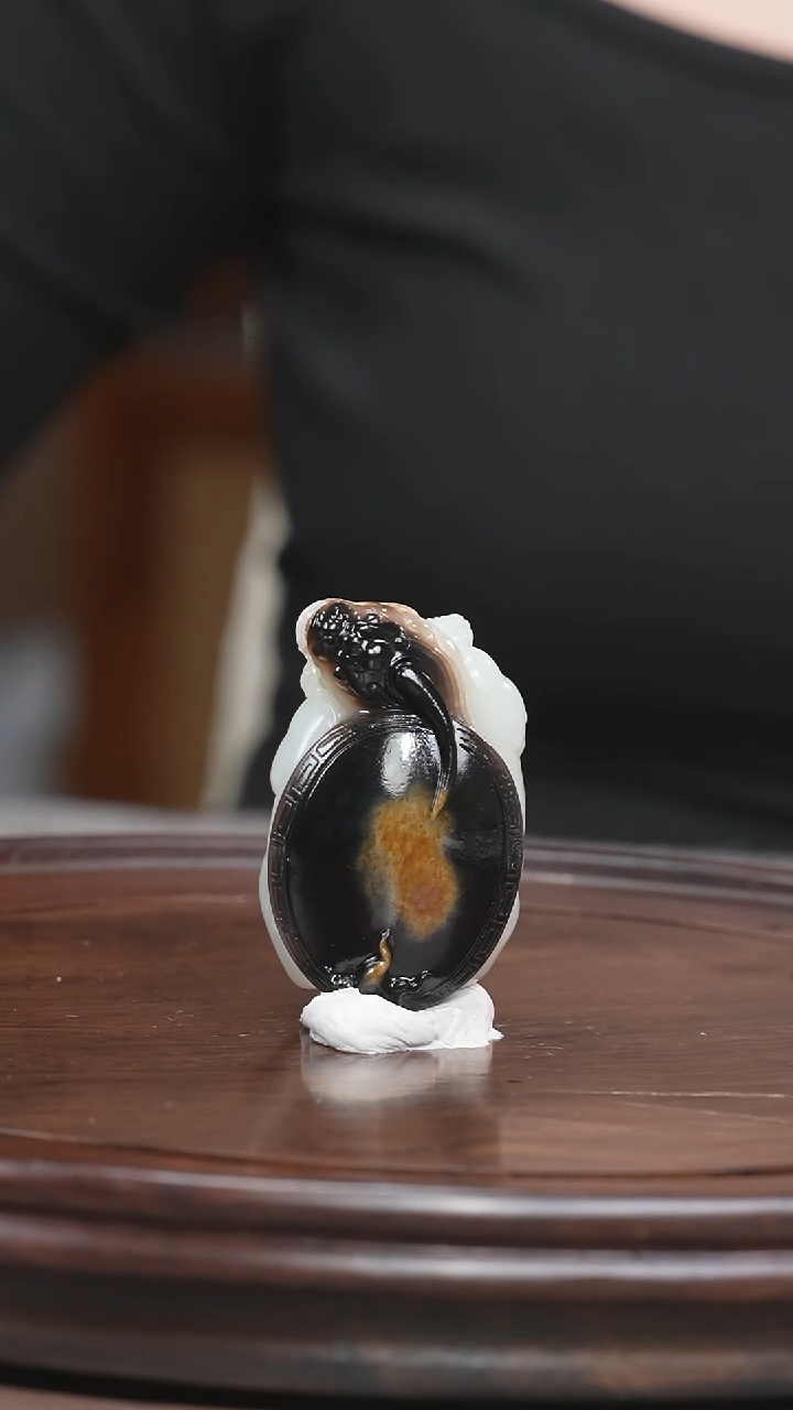 未镶嵌和田玉把件 