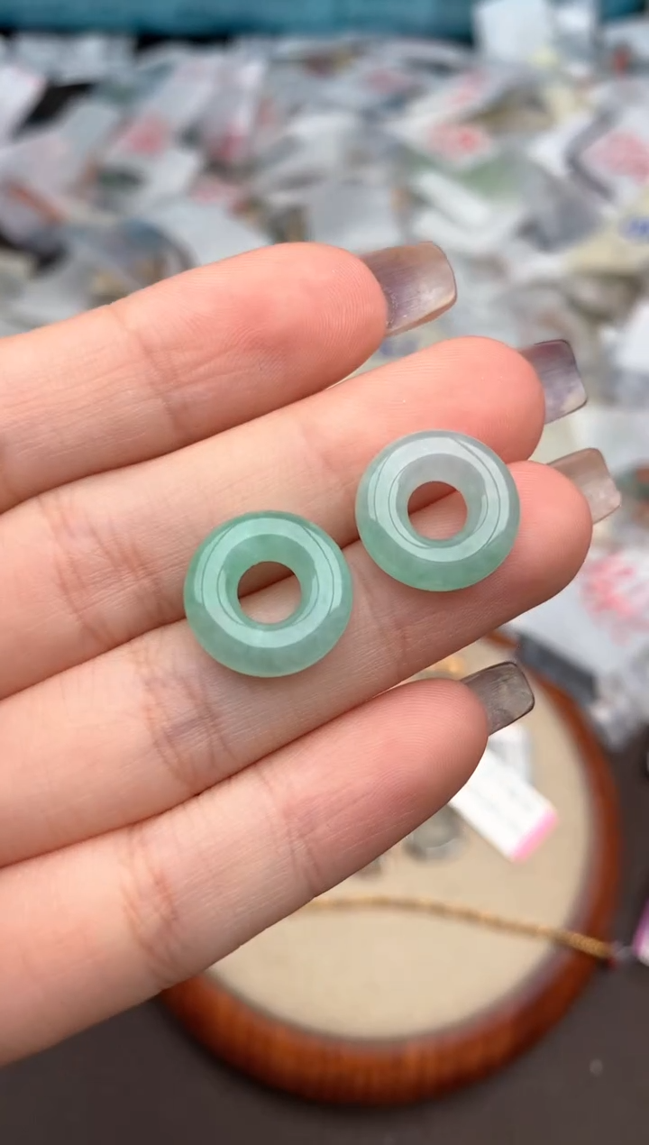 未镶嵌挂件翡翠一