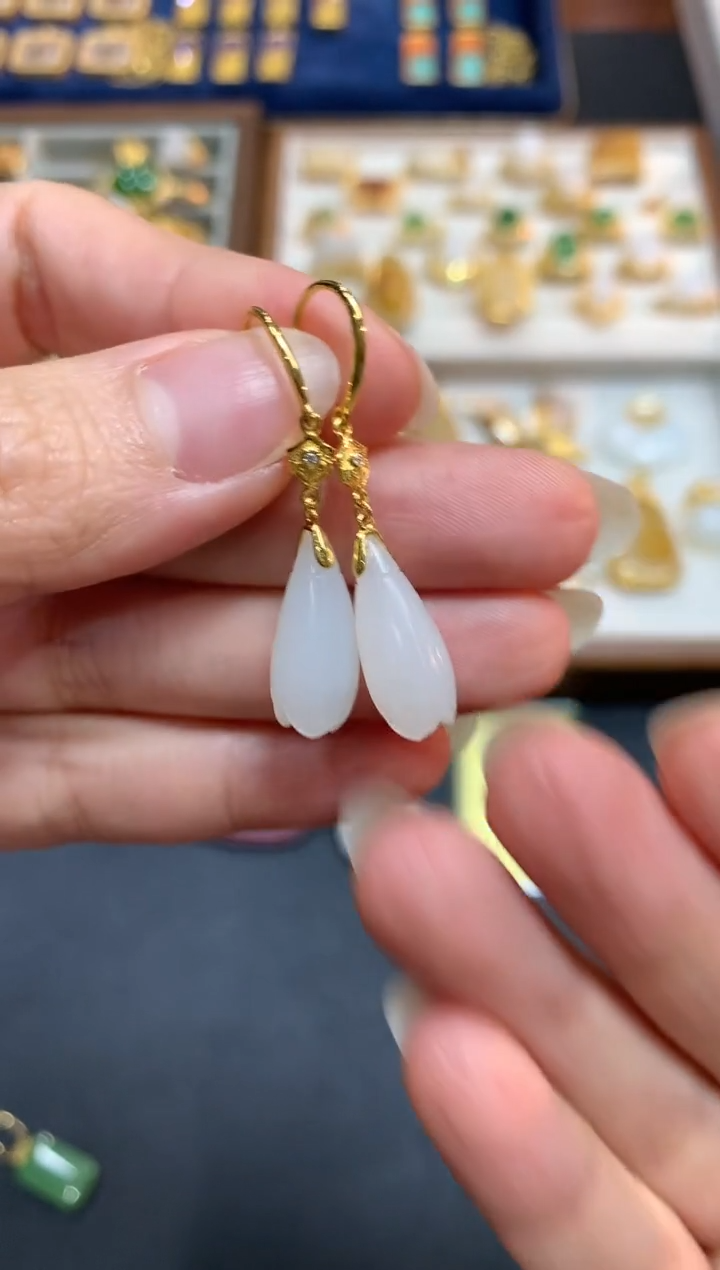 【闪购商品】和田玉耳饰18K金镶嵌A338|2500