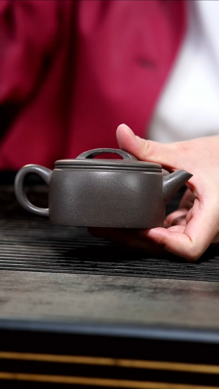 【闪购商品】紫砂茶壶07-半手蟹壳青平底汉瓦150cc