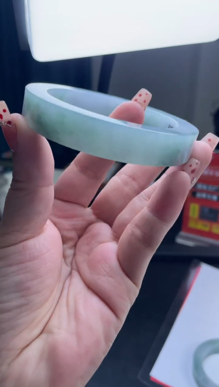 【闪购商品】定制翡翠手镯未镶嵌DDH90799