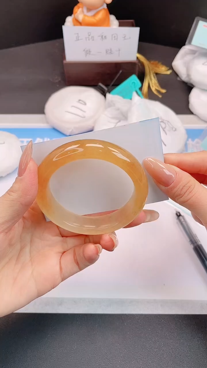 未镶嵌手镯石英质玉26H182-55