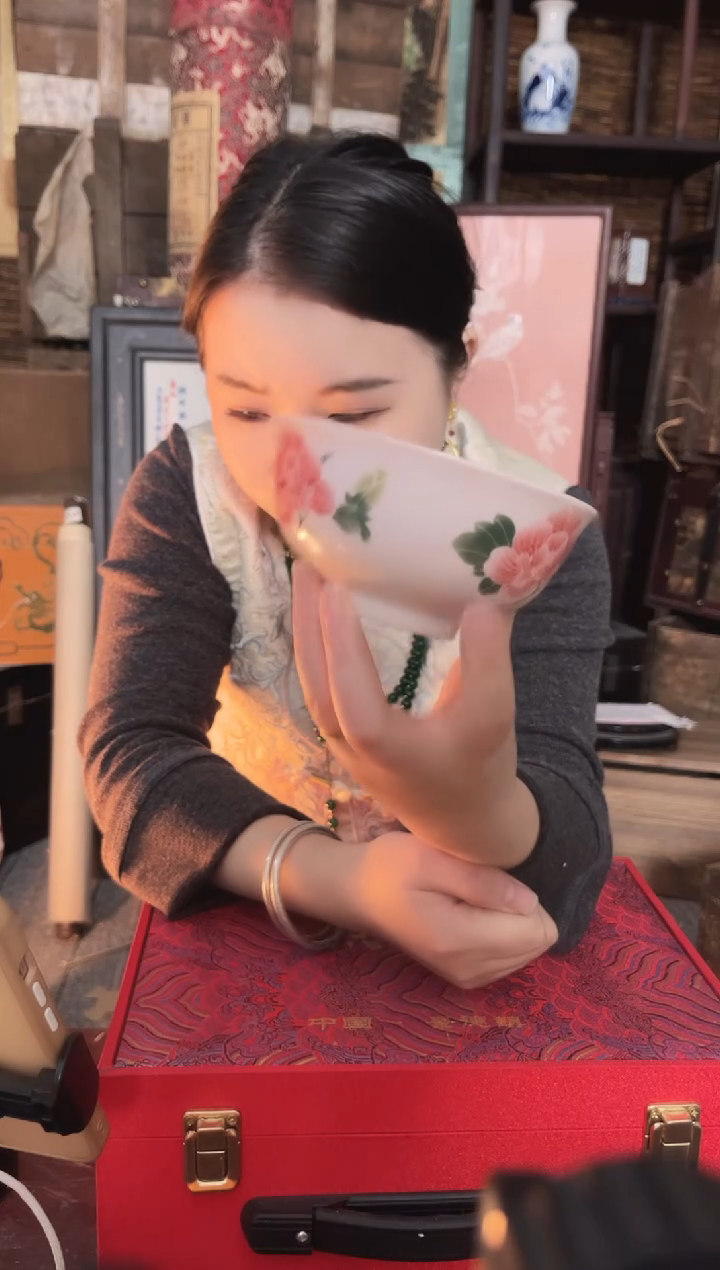 陶景德镇陶瓷摆件C205