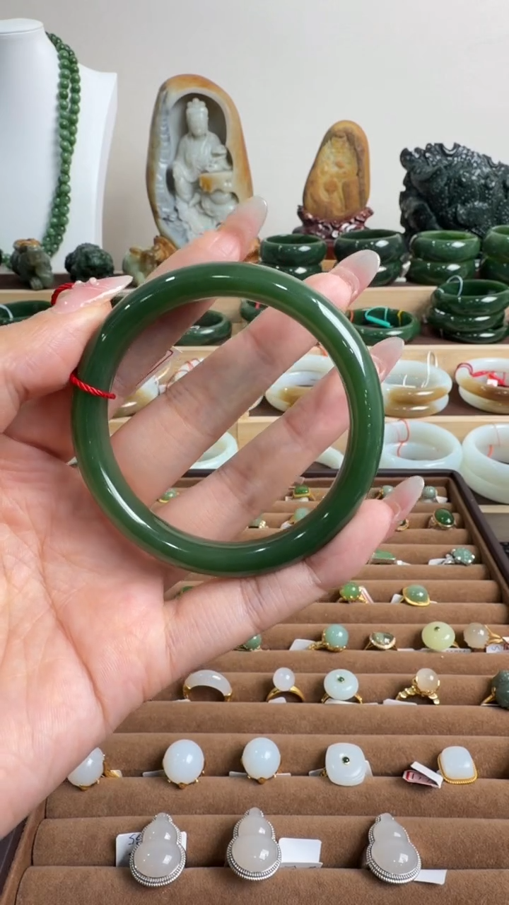 颈饰未镶嵌和田玉手镯54