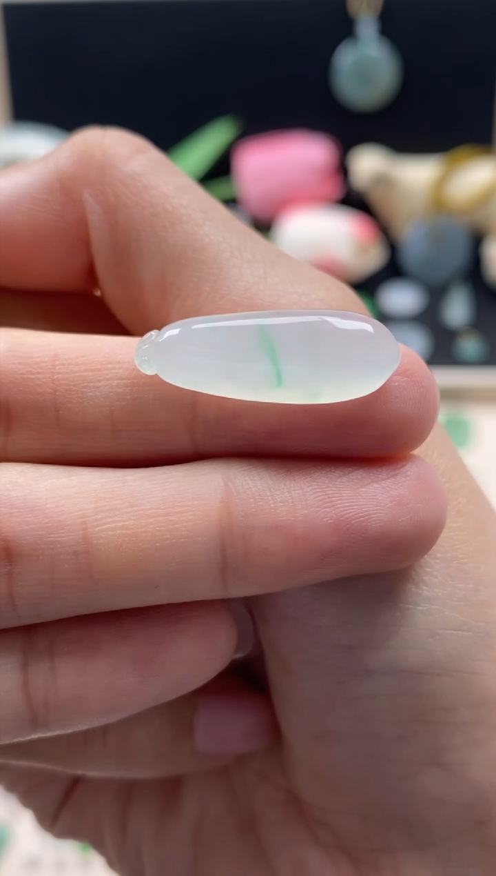 【闪购商品】翡翠颈饰未镶嵌翡翠白冰福瓜