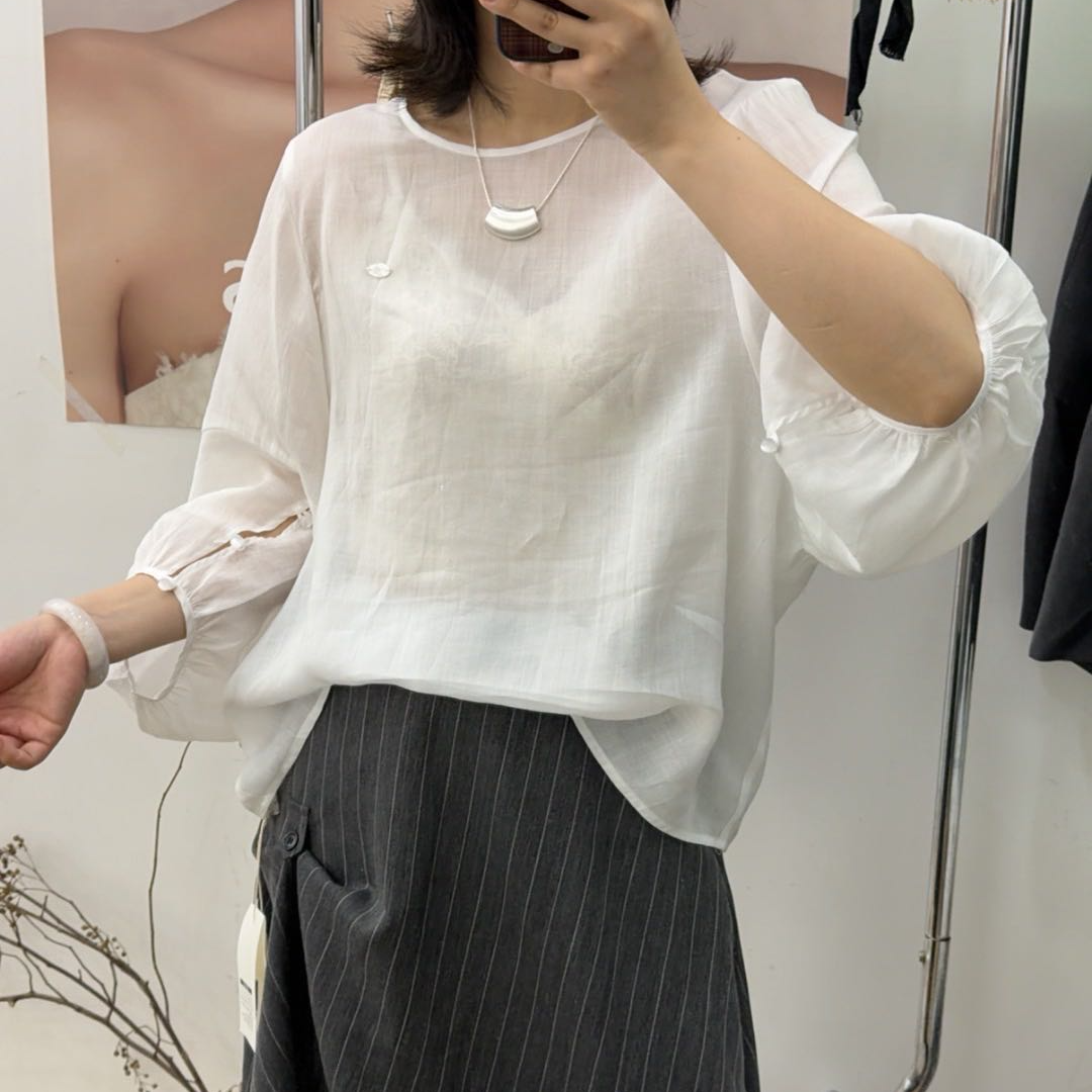 0704-01 设计感小众圆领短袖女夏季新款显瘦小衫 AGY 8630