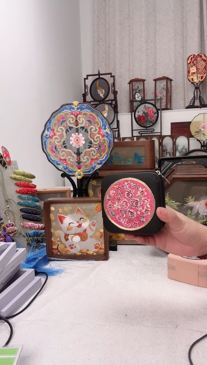 扇子苏绣作品手工首饰盒