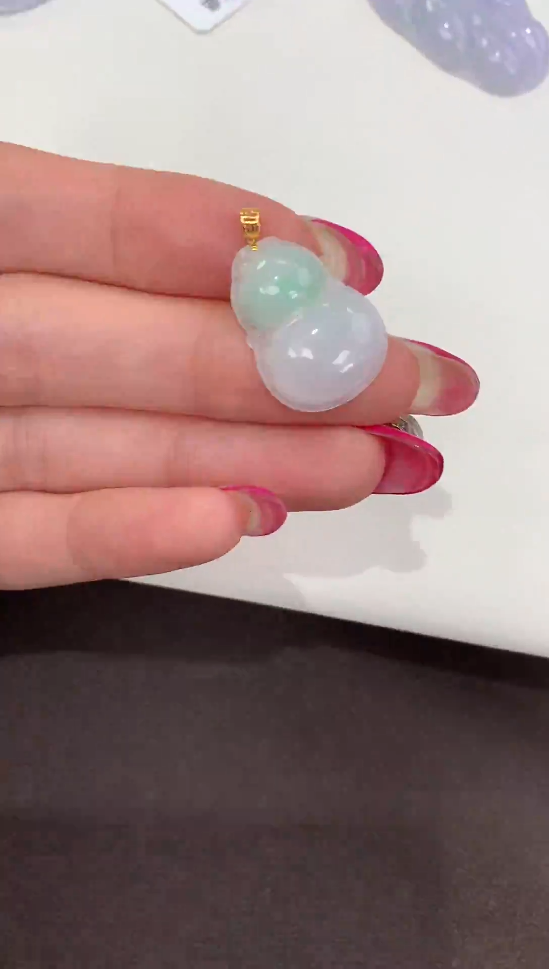 颈饰18K金镶嵌翡翠缅甸a货翡翠